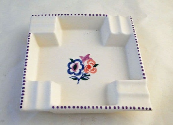 Poole Pottery Hand Painted Ash Tray in the ''KG'' Pattern