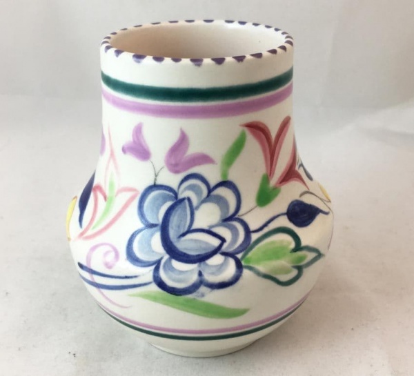 Poole Pottery Hand Painted Small Traditional Vase In The BN Pattern