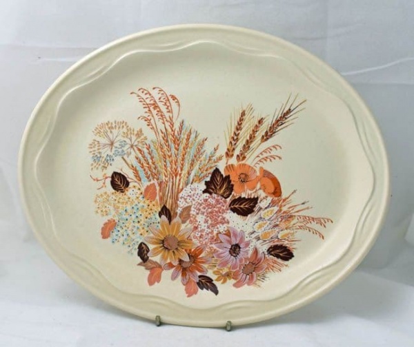 Poole Pottery Summer Glory Oval Dinner Plates