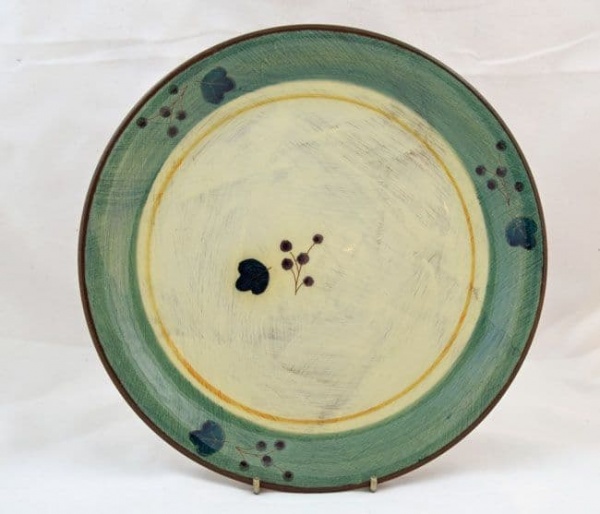 Poole Pottery Terracotta Breakfast/Salad Plates (Green)