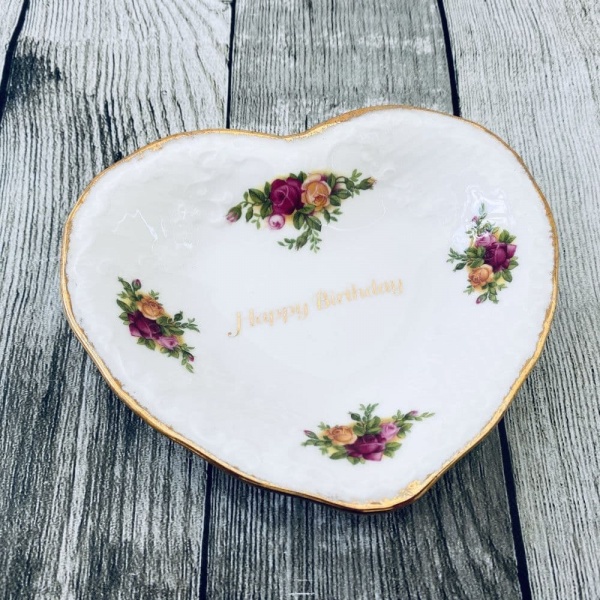 Royal Albert Old Country Roses Happy Birthday Heart Trinket Dish