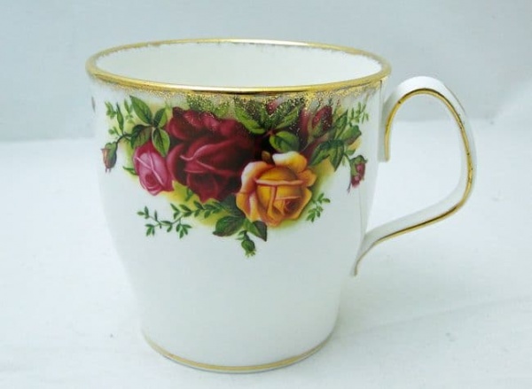 Royal Albert Old Country Roses Mugs, Second Quality