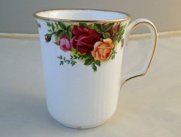 Royal Albert Old Country Roses Mugs (Taller Style)