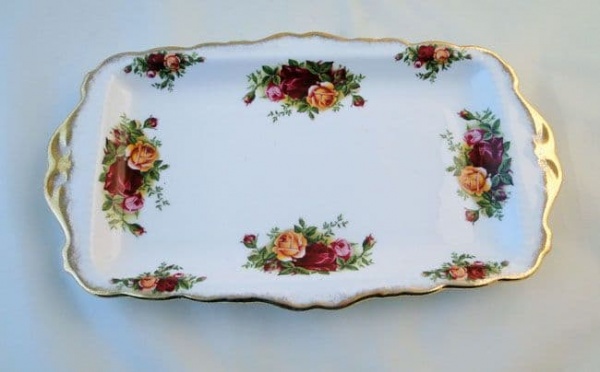 Royal Albert Old Country Roses, Sandwich Plates (Second Quality)