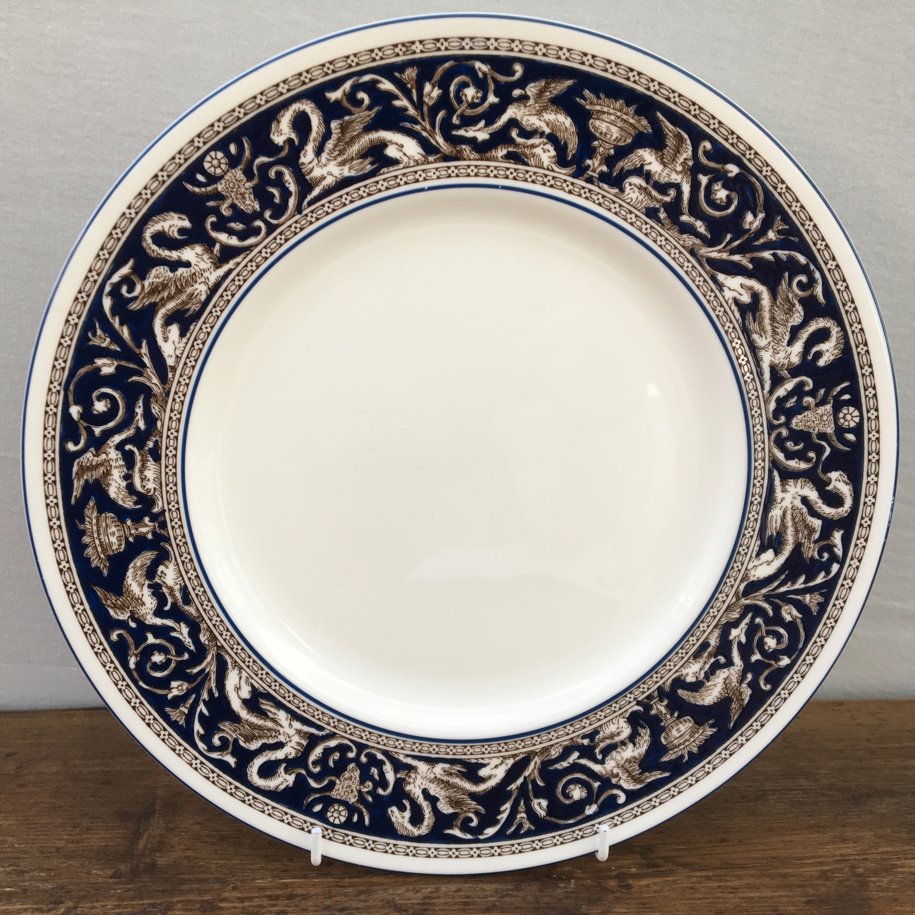 Wedgwood Florentine (Black)