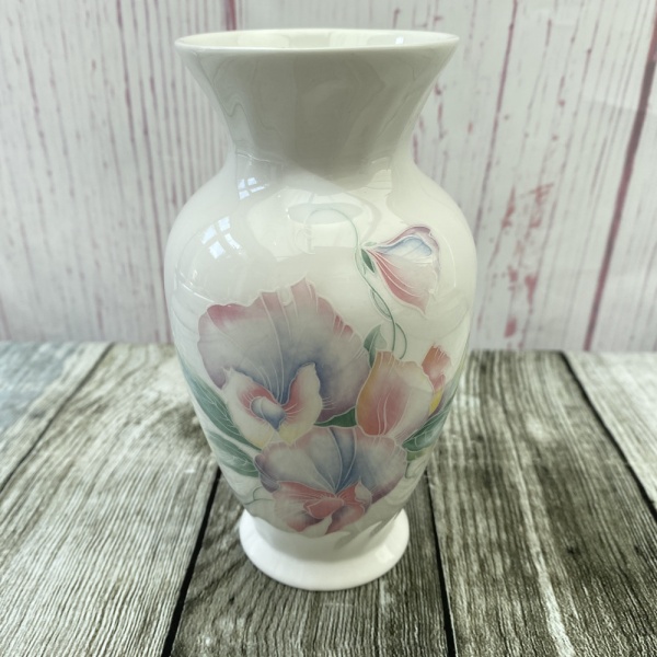 Aynsley Little Sweetheart Vase, 6.25''