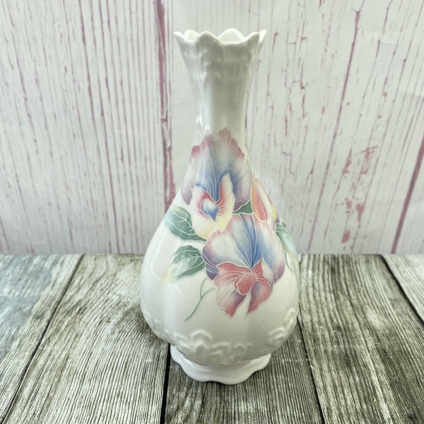Aynsley Little Sweetheart Vase, 7''