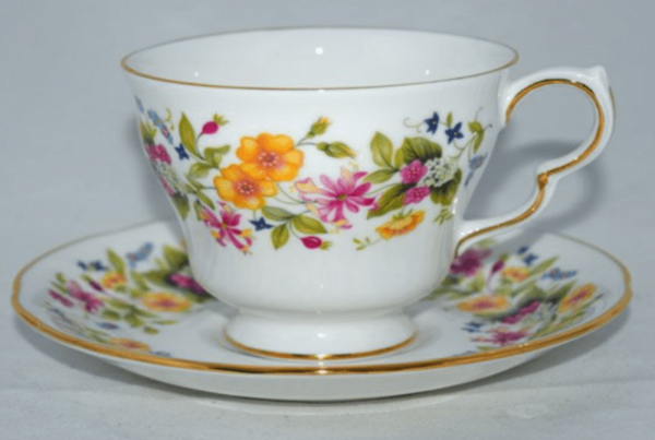 Colclough Hedgerow, Pattern Code 8682, Standard Sized Cups and Saucers