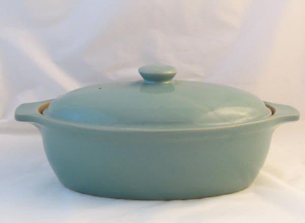 Denby Pottery Manor Green Oval Lidded Serving Dish/Casserole.