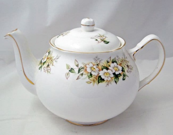 Duchess September Morn Teapots