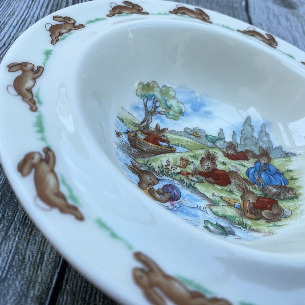 Royal Doulton Bunnykins Rimmed Bowl, Playing in Stream