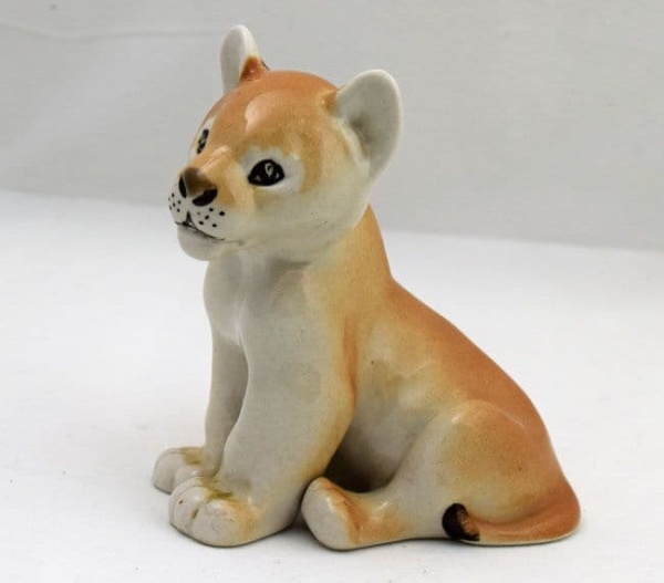 Lomonosov Lion Cub, USSR Backstamp