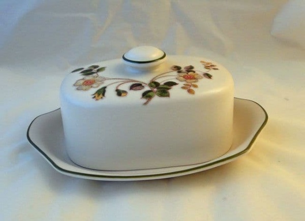 Marks and Spencer Autumn Leaves Lidded Butter Dishes
