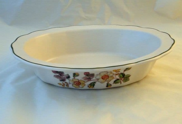 Marks and Spencer Autumn Leaves Oval Rimmed Serving Bowls