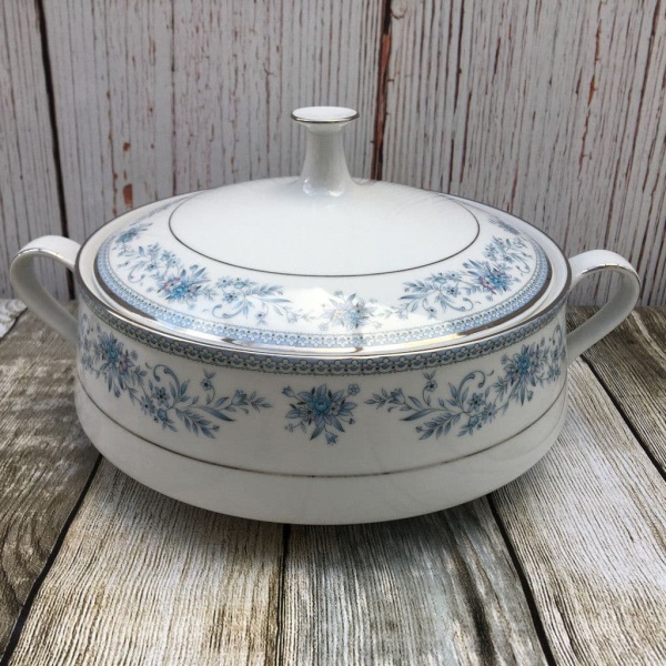 Noritake Blue Hill Lidded Serving Dish