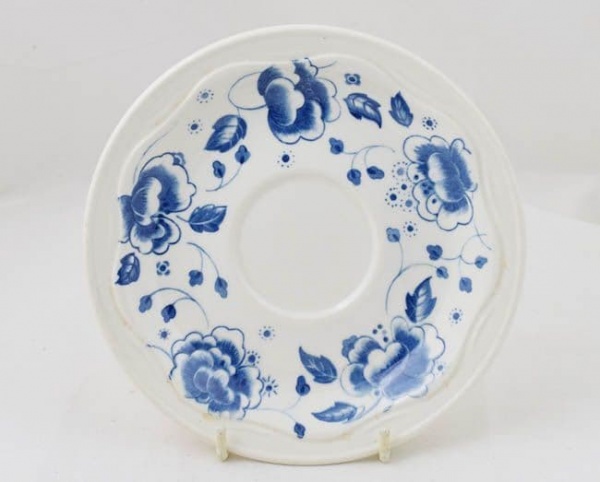 Poole Pottery Blue Sprays Tea Saucers
