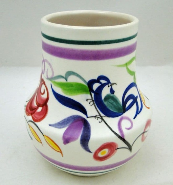 Poole Pottery Hand Painted Traditional Pot In The LE Pattern