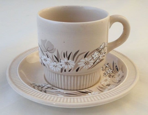 Poole Pottery Mandalay Demi-Tasse Coffee Cups and Saucers