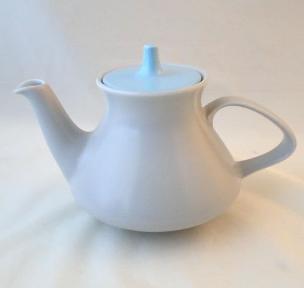 Poole Pottery Sky Blue & Dove Grey (C104) Teapot, 2 Pint. Contour Style