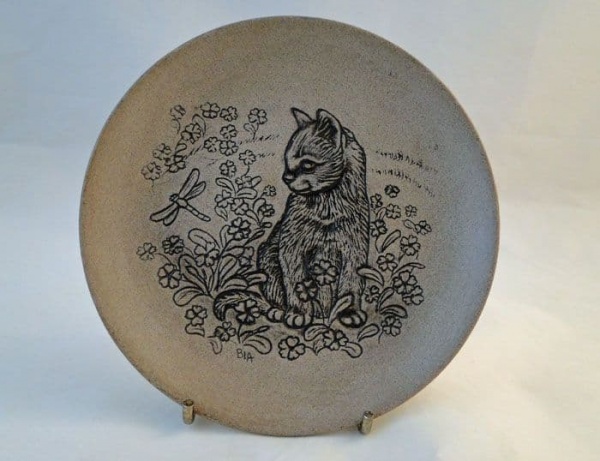 Poole Pottery Stoneware Plate, Kitten With Dragonfly
