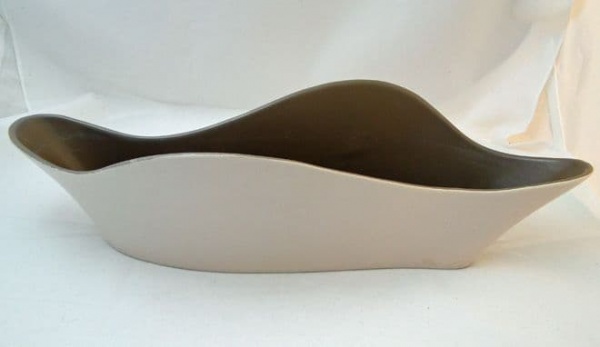 Poole Pottery Twintone (C54) Mushroom and Sepia Large Wavy Style Flower Trough.