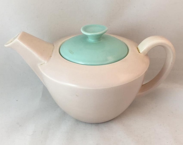 Poole Pottery Twintone Ice Green and Mushroom Streamline One Pint Teapot