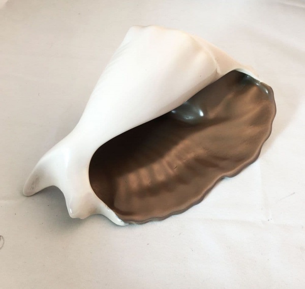 Poole Pottery Twintone Mushroom and Sepia (C54) Shell (B)
