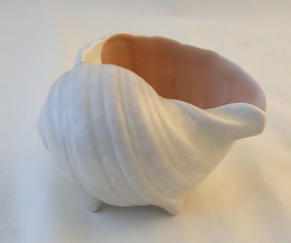 Poole Pottery Twintone Peach Bloom and Seagull Shell