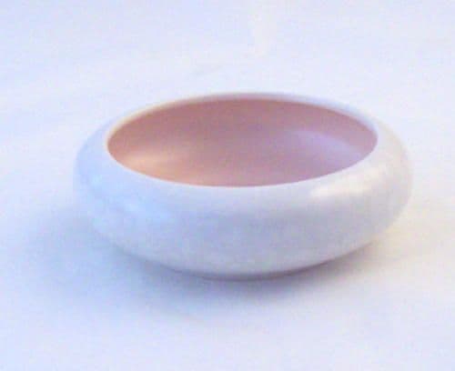 Poole Pottery Twintone Peach Bloom and Seagull Small Bowl