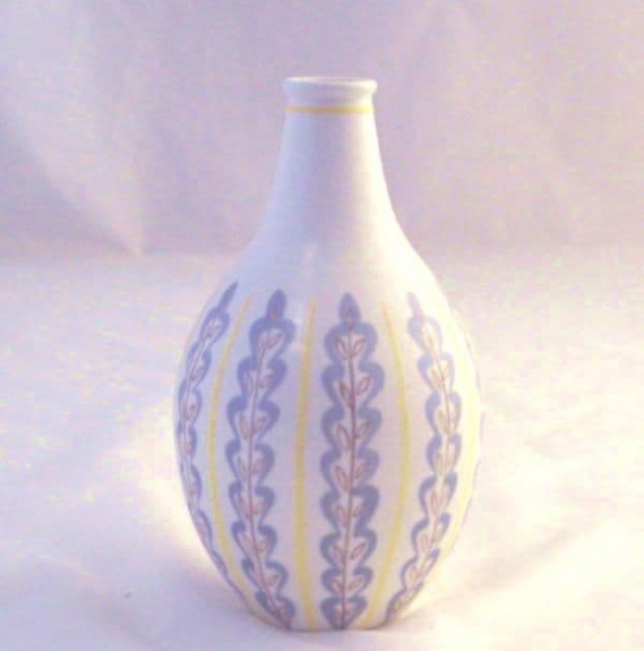 Poole Pottery ''YH.S'' Bottle Vase
