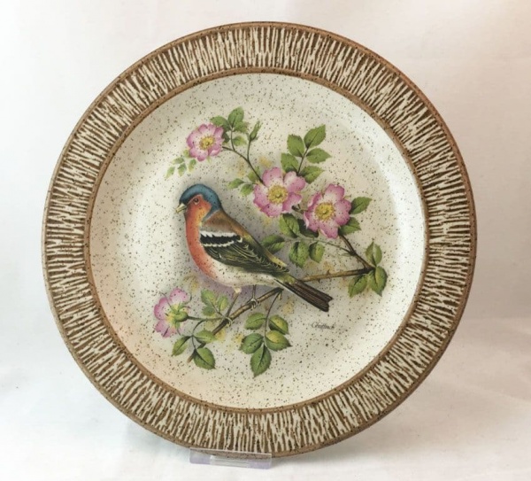 Purbeck Pottery Wildlife Decorative Plates, Chaffinch