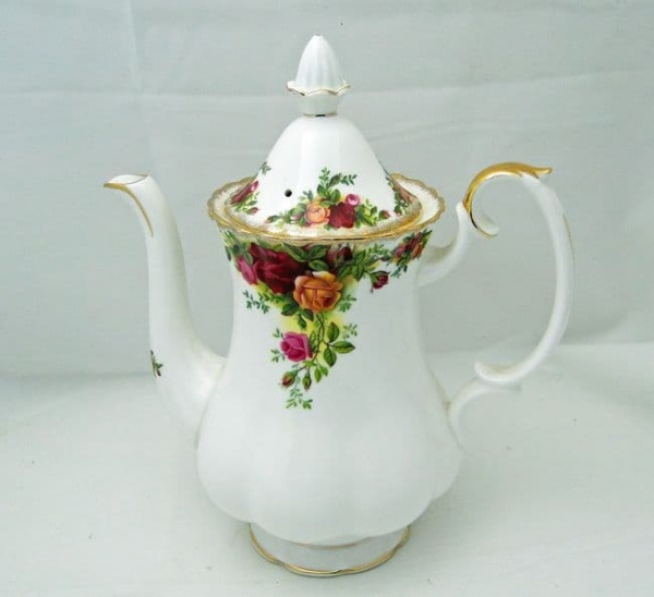 Royal Albert Old Country Roses Coffee Pots (Second Quality)