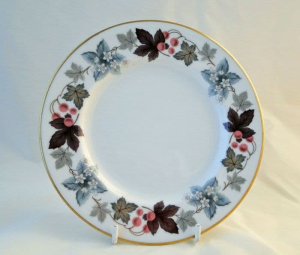 ROYAL DOULTON CAMELOT (TC1016) 6.5'' TEA PLATES