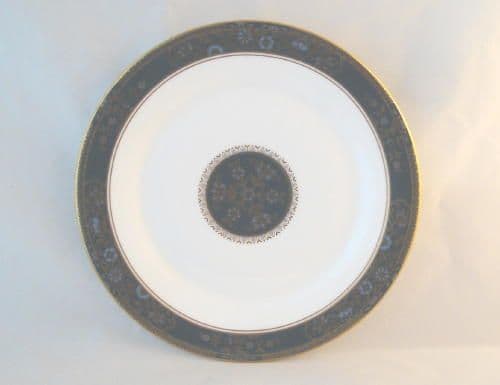 Royal Doulton Carlyle (H5018) Dinner Plates