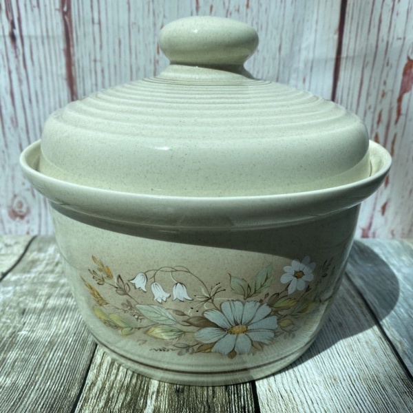 Royal Doulton Florinda (LS1042) 2 Pint Lidded Casserole