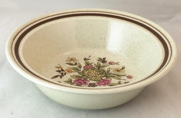 Royal Doulton Gaiety Narrow Rimmed Dessert Bowls (LS1014)