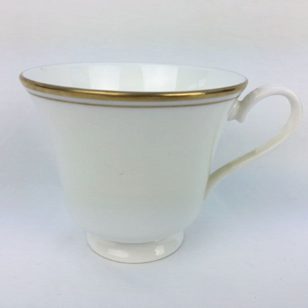 Royal Doulton, Gold Concord (H5049) Tea Cups, Footed