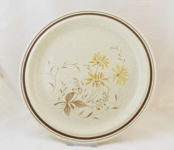 Royal Doulton Sandsprite (LS 1013) Dinner Plates