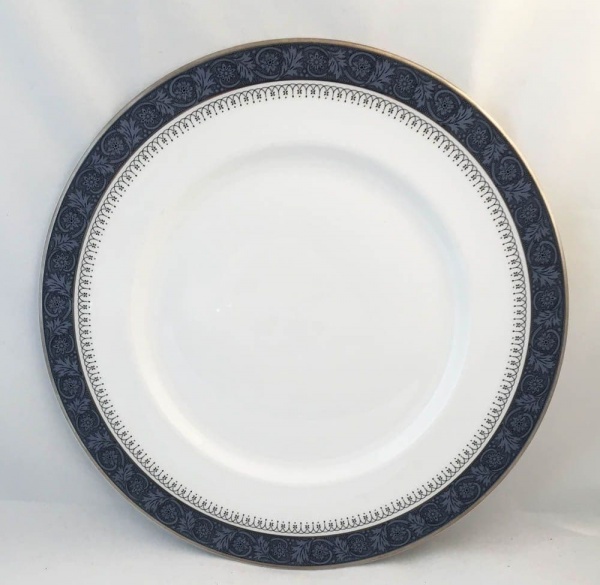 Royal Doulton Sherbrooke (H5009) Dinner Plates