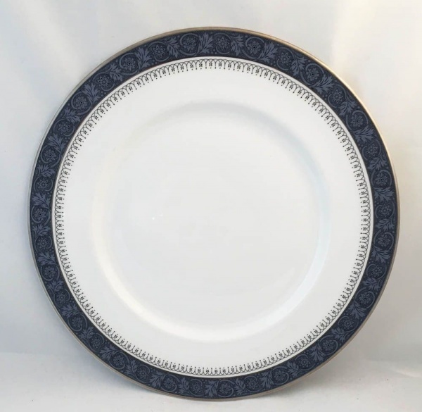 Royal Doulton Sherbrooke (H5009) Dinner Plates