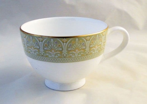 Royal Doulton Sonnet (Rondo Shape) Tea Cups