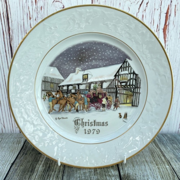 Royal Worcester 1979 Christmas Eve Plate