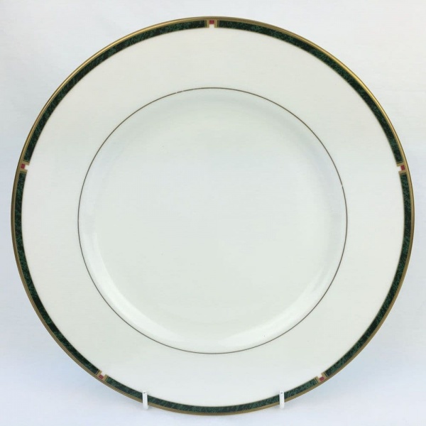 Royal Worcester Carina Dinner Plates (Green Trim)