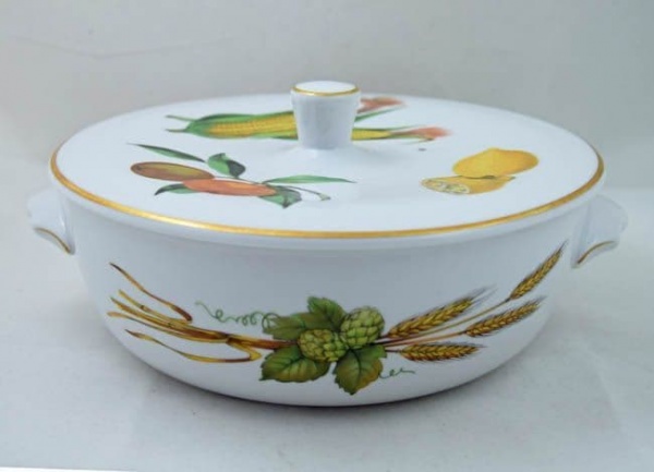 Royal Worcester Evesham (Gold) Medium Sized Lidded Serving Dishes