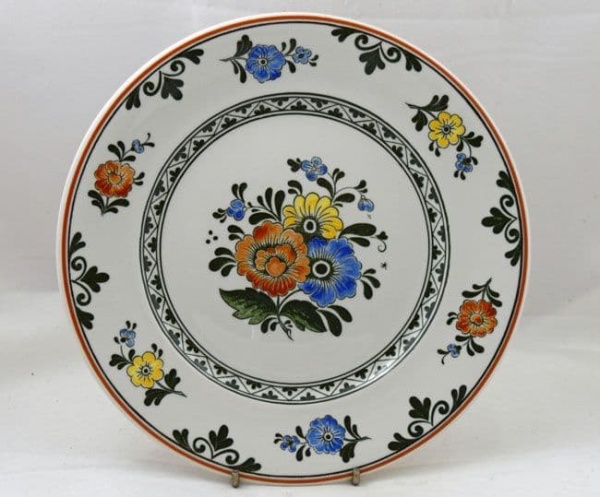 Villeroy and Boch, Alt Amsterdam, Eight and a Quarter Inch Plates