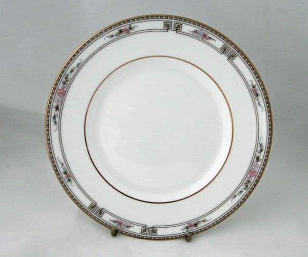 Wedgwood Colchester Six Inch Plates