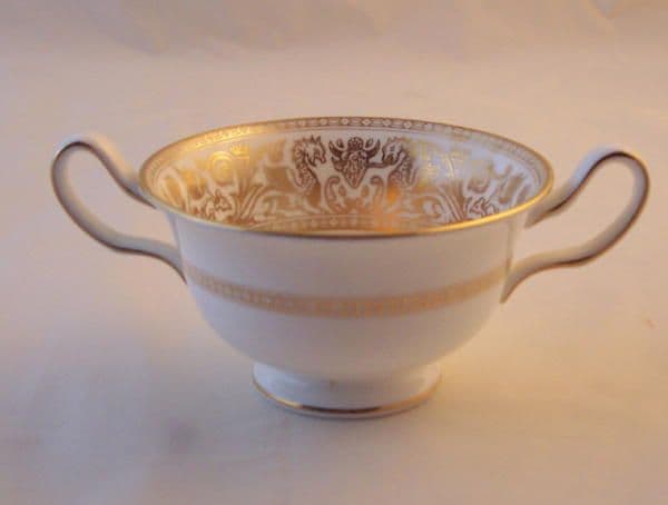 Wedgwood Gold Florentine (W4219) Soup Cups