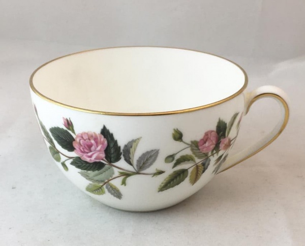 Wedgwood Hathaway Rose Breakfast Cup