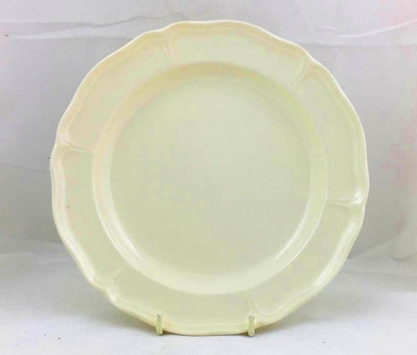 Wedgwood Queen's Plain 8'' Plates