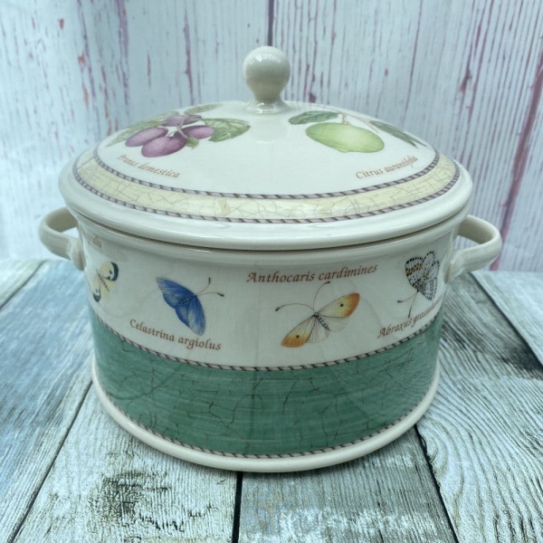 Wedgwood Sarah's Garden 3 Pint Tureen (Green)